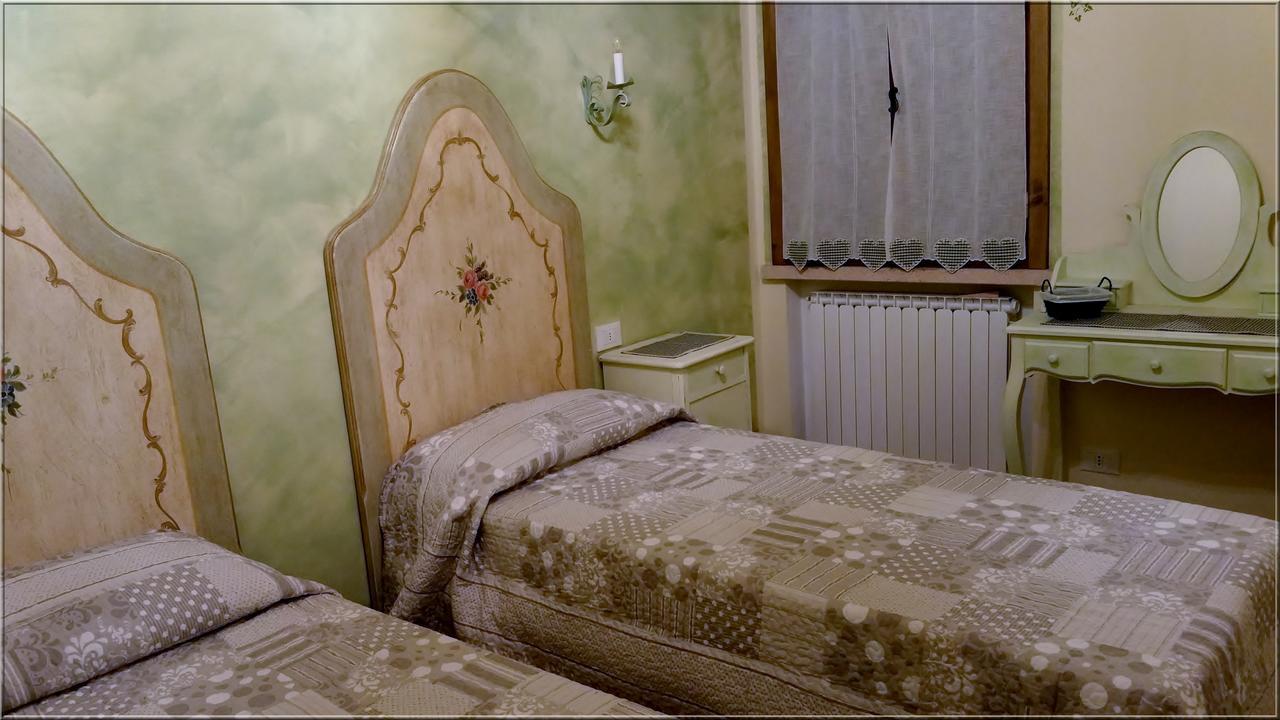 RoncoferraroLa Casa Delle Rondini住宿加早餐旅馆 外观 照片