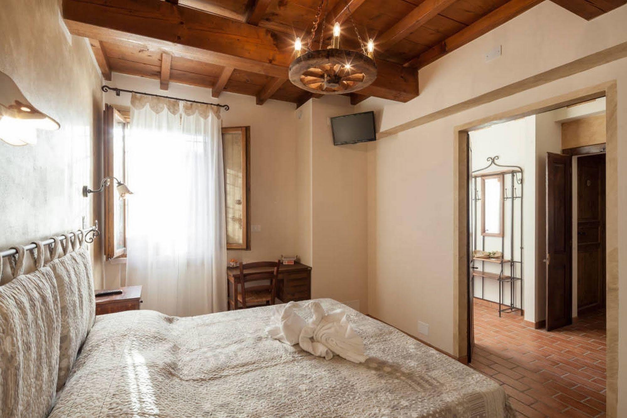 RoncoferraroLa Casa Delle Rondini住宿加早餐旅馆 外观 照片
