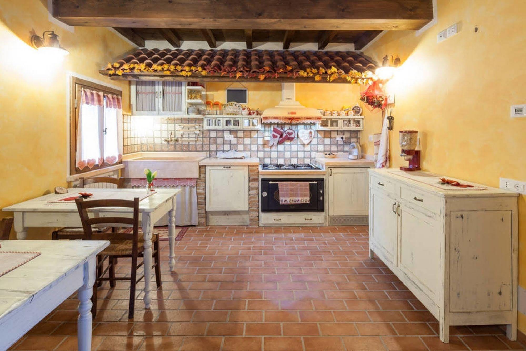 RoncoferraroLa Casa Delle Rondini住宿加早餐旅馆 外观 照片