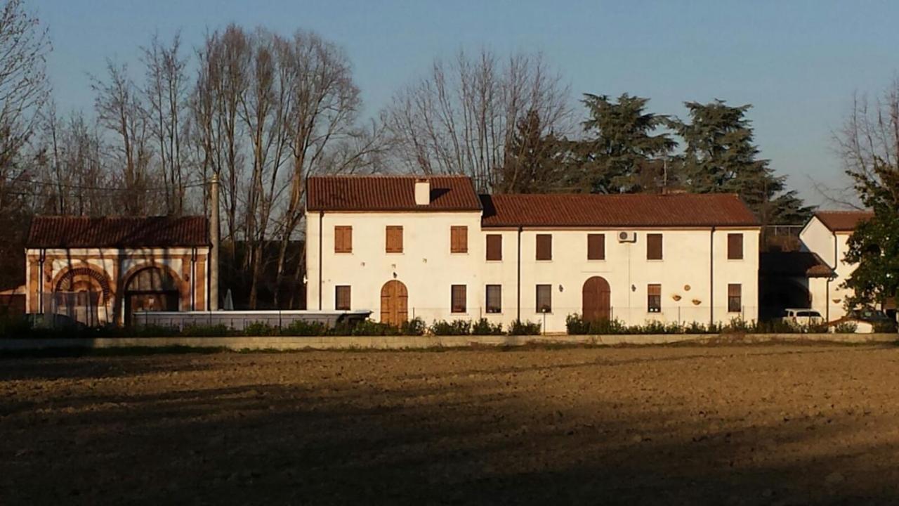 RoncoferraroLa Casa Delle Rondini住宿加早餐旅馆 外观 照片